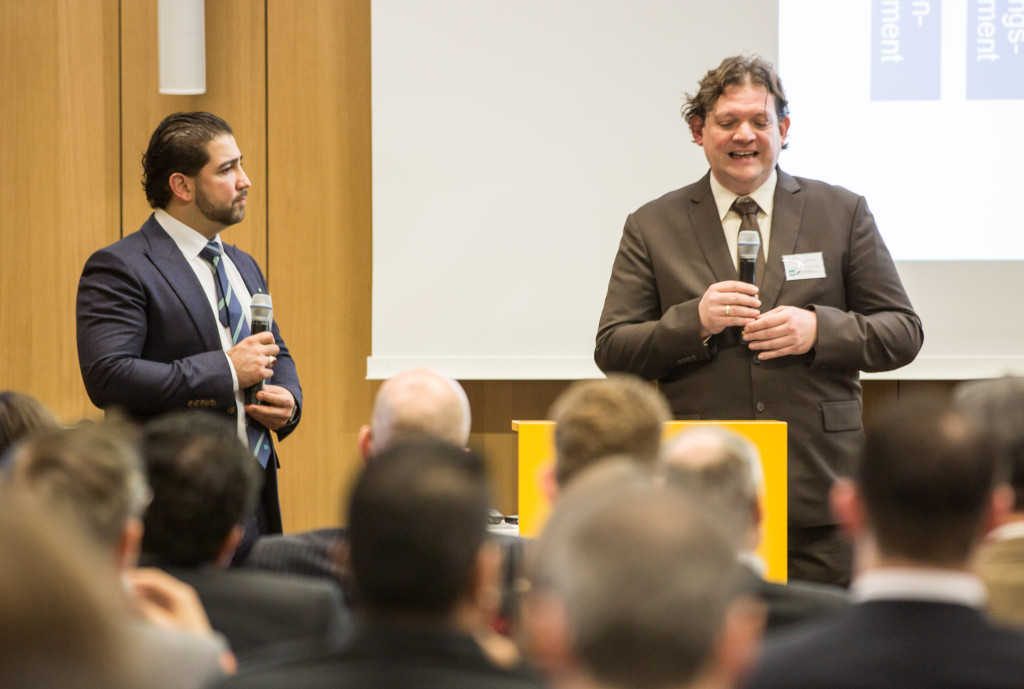 Prof. Dr. Farid Vatanparast (l.) und Prof. Dr. Holger Wassermann bei der Eröffnung des KCE in Berlin (Foto: Steffi Greuel)