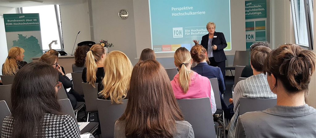 Prof. Dr. Eumann beim Professorinnen-Event an der FOM Frankfurt